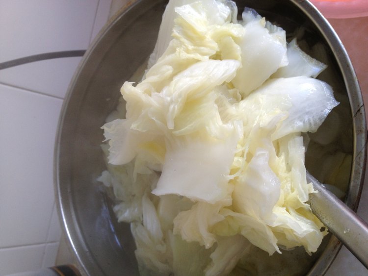 白菜蘑菇馅饺子步骤2