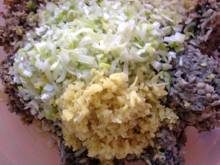 白菜蘑菇馅饺子步骤6