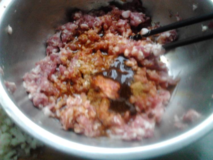 猪肉菜葫芦馅蒸饺步骤4