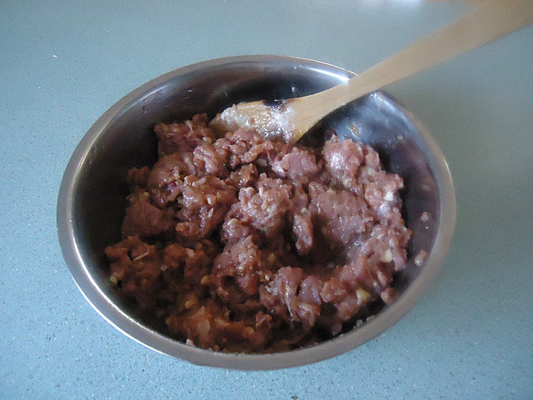 猪肉大白菜蒸饺步骤4