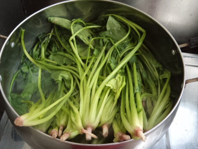猪肉菠菜馅水饺步骤2