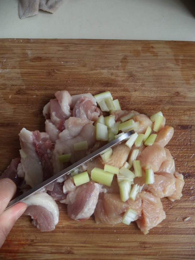 笋肉三鲜水饺步骤4