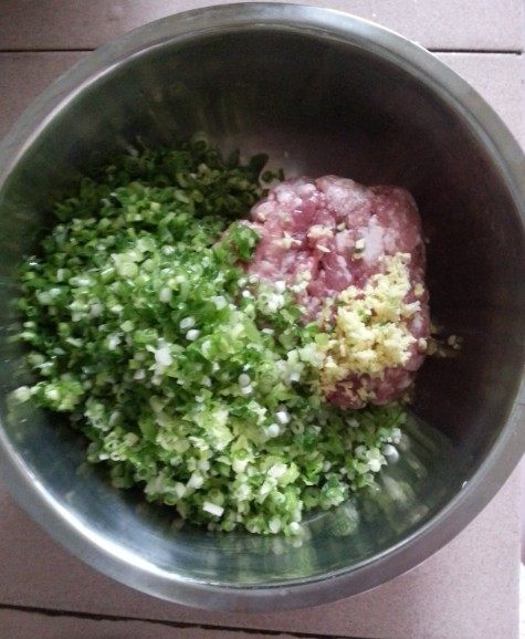鸡蛋芹菜饺子步骤4