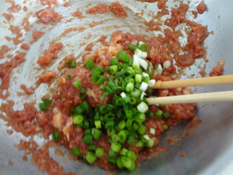 猪肉苦菜饺子步骤5