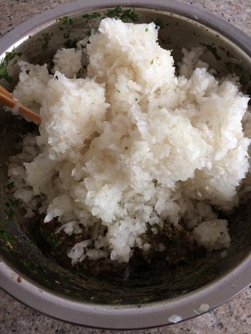 羊肉白萝卜水饺步骤6