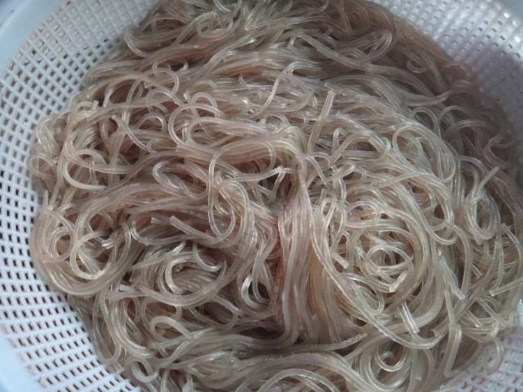 芹菜粉丝饺步骤6