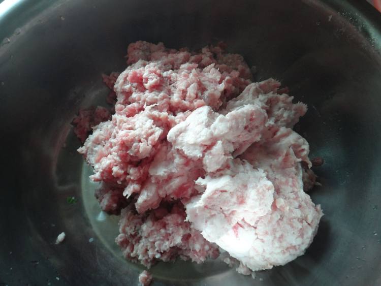 芹菜粉丝饺步骤8