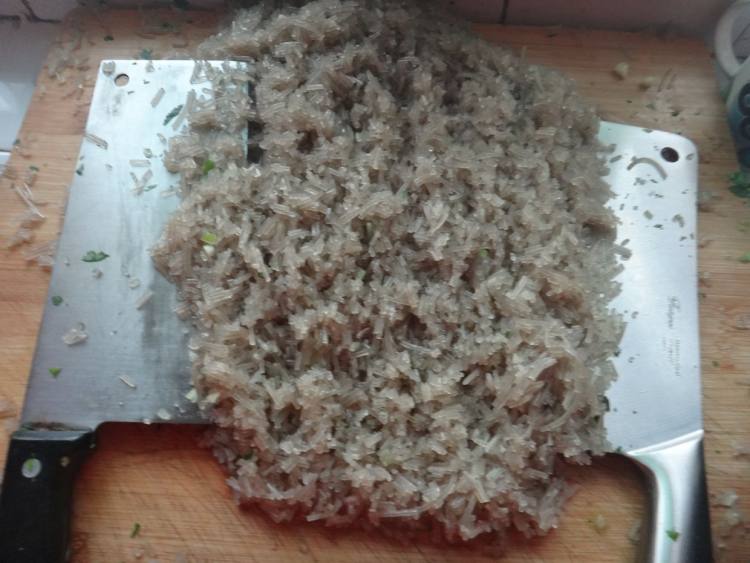 芹菜粉丝饺步骤7