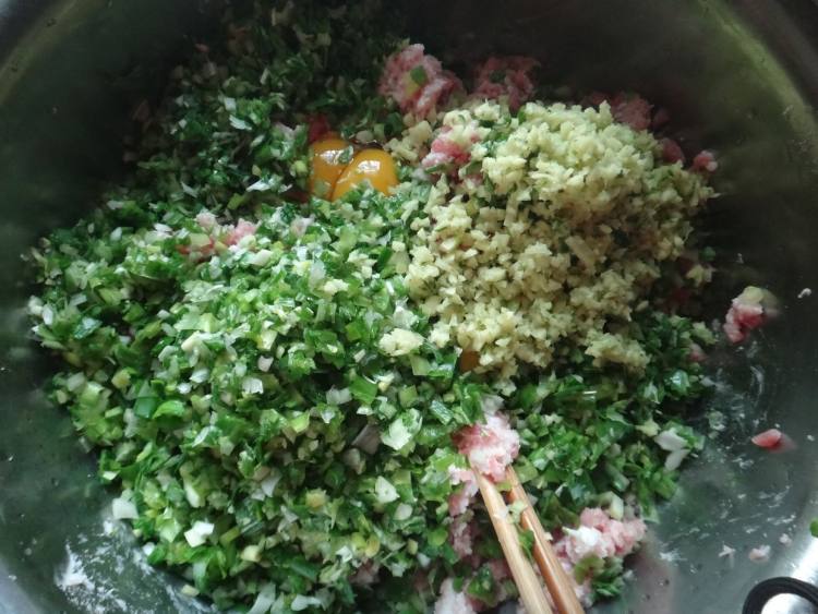 芹菜粉丝饺步骤10