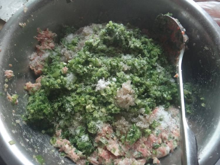 芹菜粉丝饺步骤14