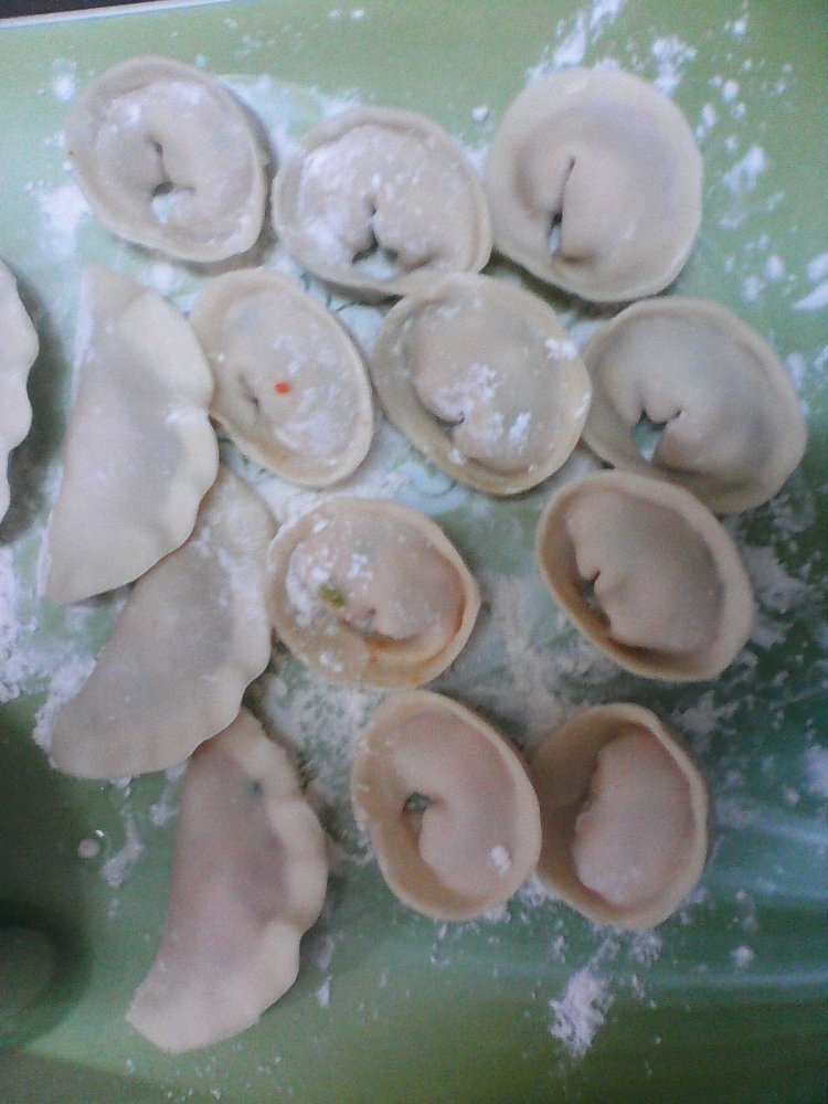 胡萝卜猪肉饺步骤4