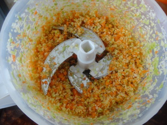 洋白菜胡萝卜饺子步骤2