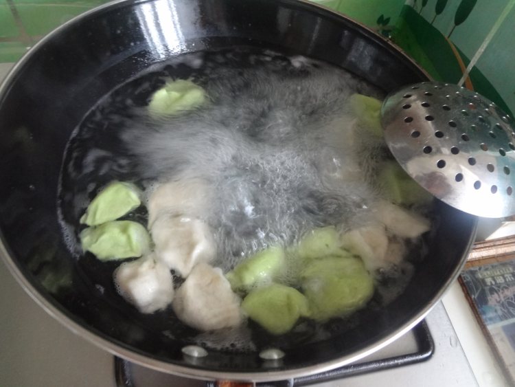 猪肉平菇青菜双色饺子步骤13