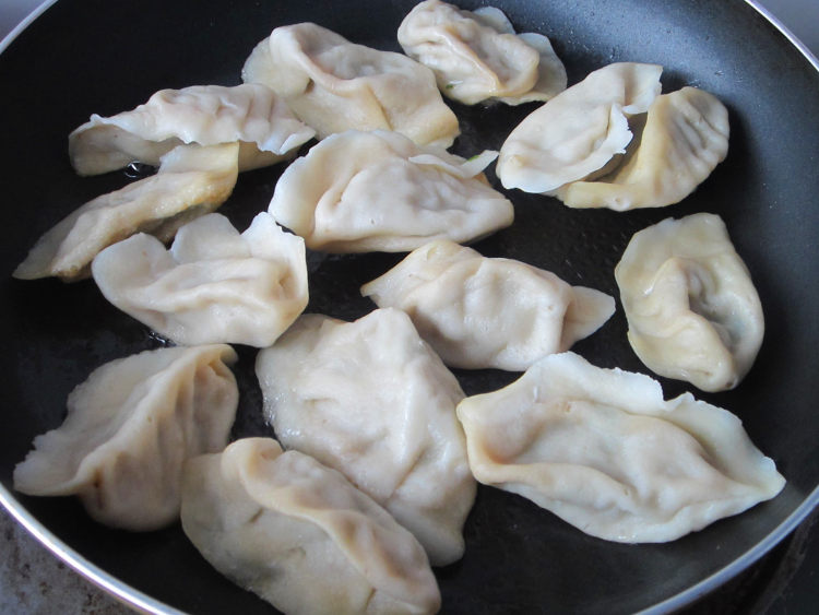 孜然煎饺步骤3