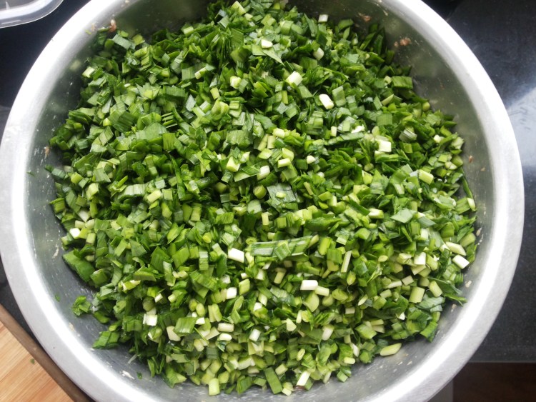 韭菜虾仁饺子步骤5