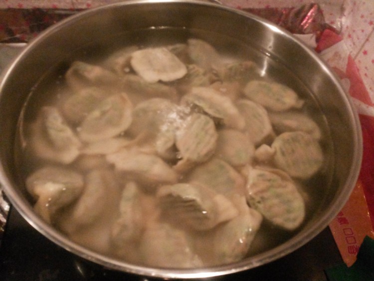 韭菜虾仁饺子步骤10