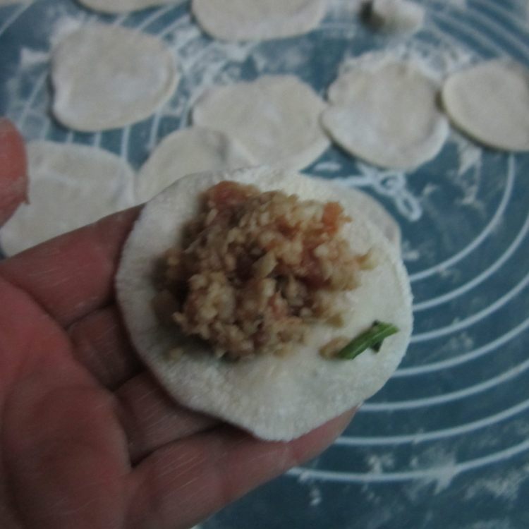 蛋花水饺步骤1