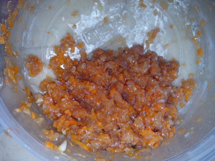 鸡肉胡萝卜水饺步骤8