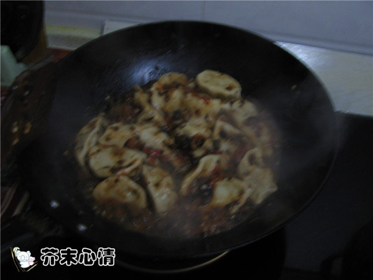 番茄木耳烩饺子步骤11