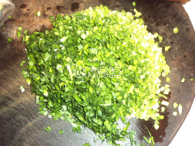 韭菜鸡蛋素馅饺步骤1