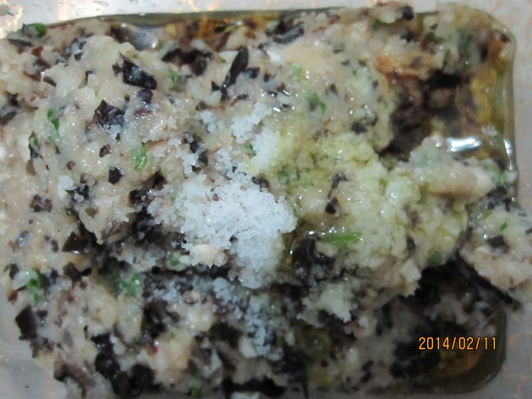 菌类鸡肉水饺步骤2