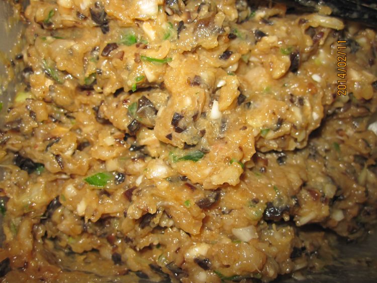 菌类鸡肉水饺步骤3