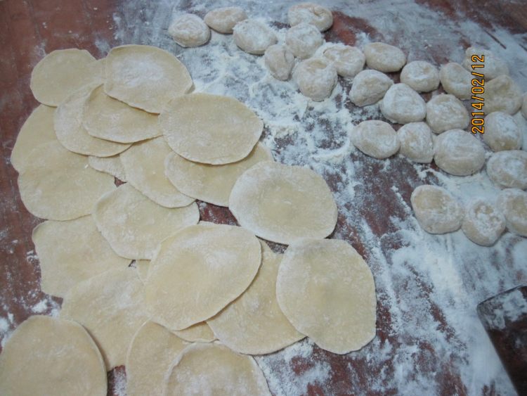 菌类鸡肉水饺步骤9