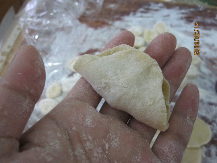 菌类鸡肉水饺步骤12