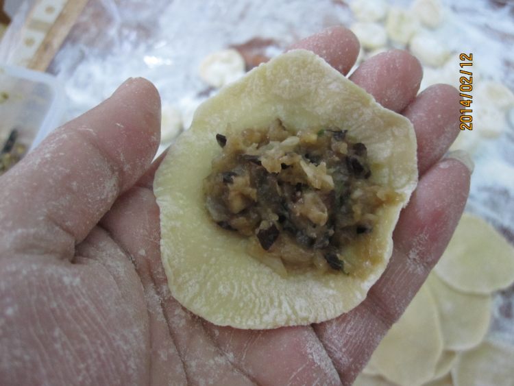 菌类鸡肉水饺步骤11