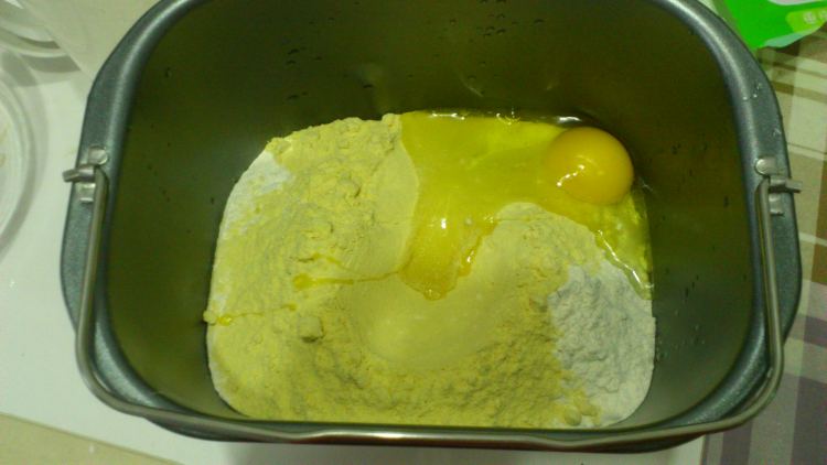 玉米面香菇肉水饺步骤2