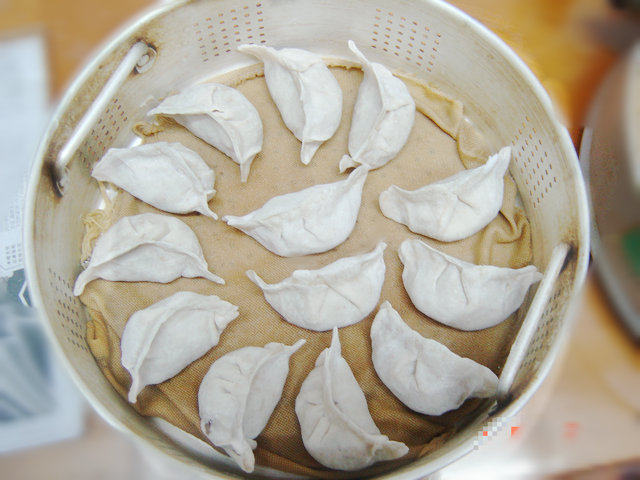 角瓜虾仁蒸饺步骤10