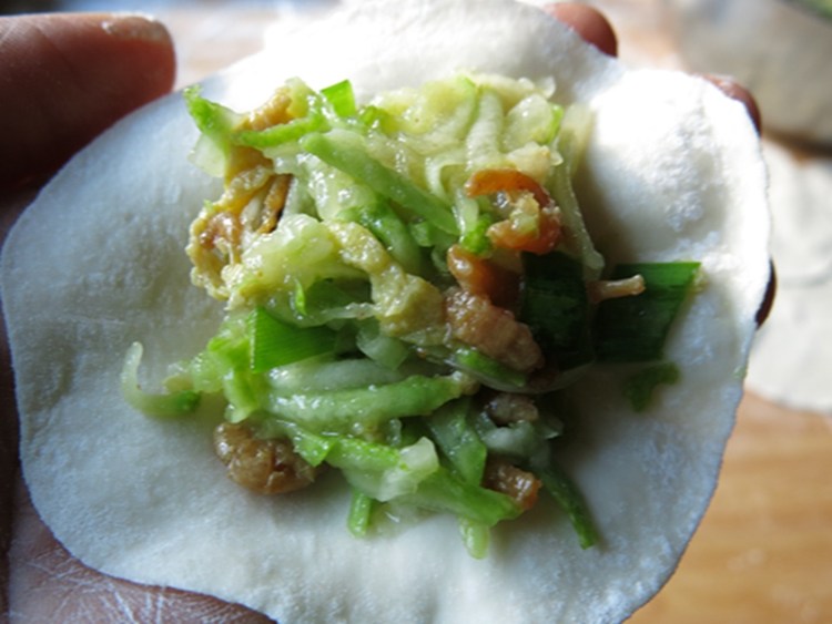 西葫芦韭菜冰花煎饺步骤11