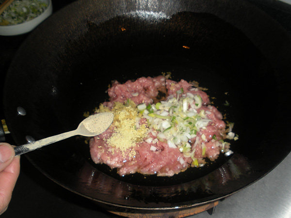 蒜黄猪肉水饺步骤11