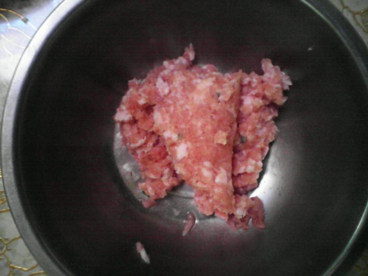 大葱鲜肉饺子步骤6