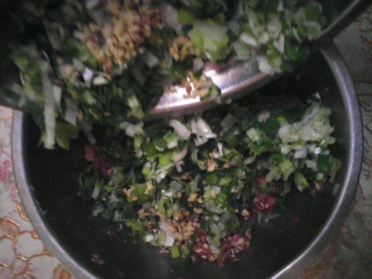 大葱鲜肉饺子步骤12