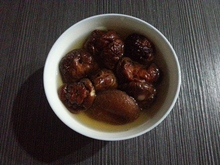 鲜菇芹菜猪肉水饺步骤5