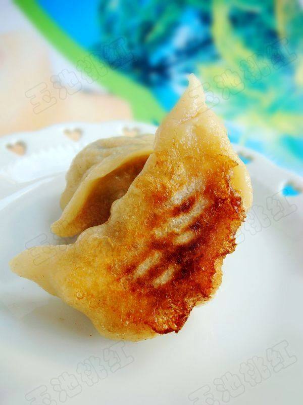 大肉萝卜馅煎饺步骤12
