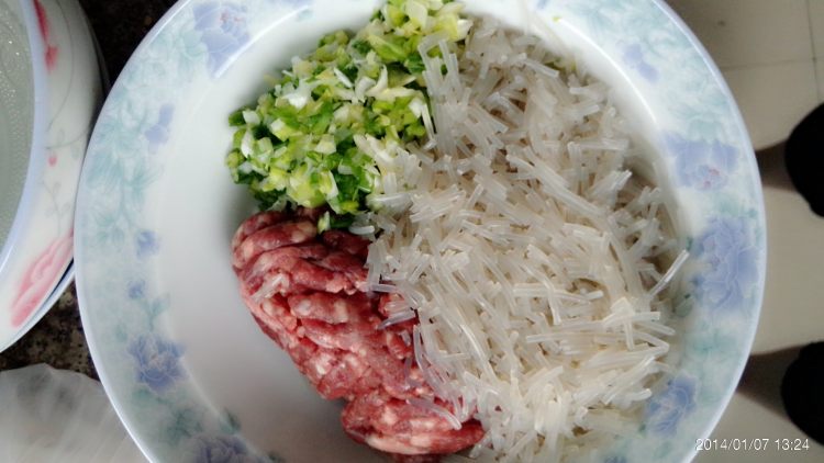 牛肉水饺步骤2