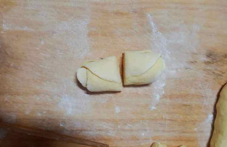 南瓜玫瑰卷步骤11