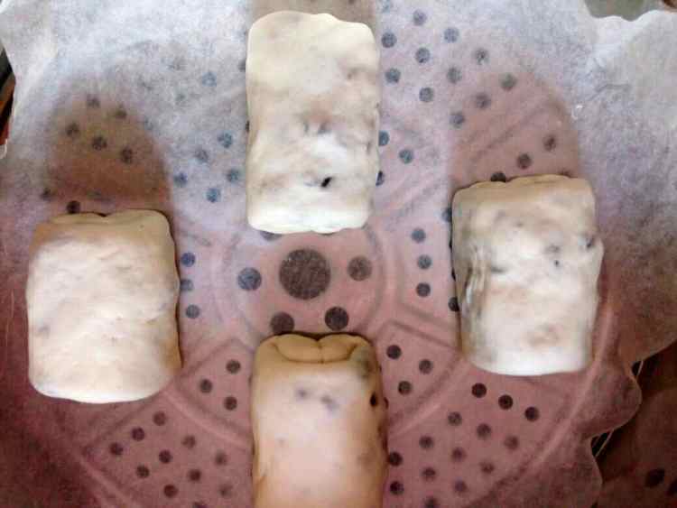 红豆玉枕步骤9