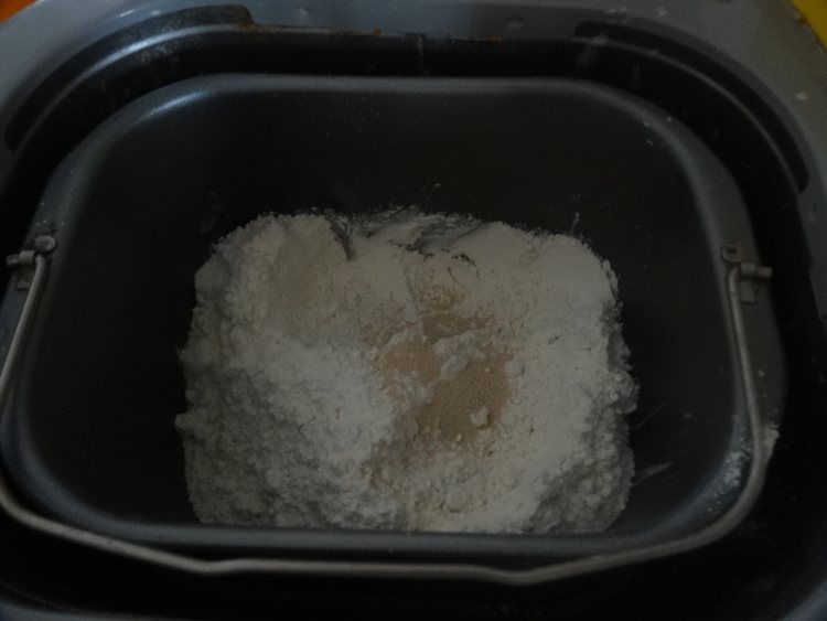 辫子女孩豆沙包步骤1