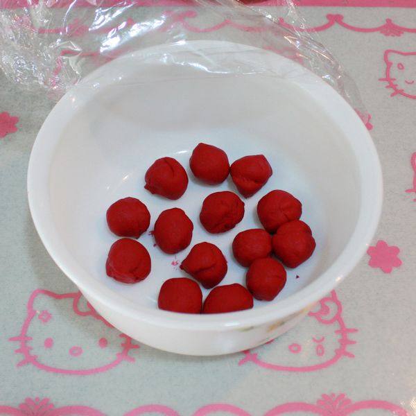双色玫瑰馒头步骤8
