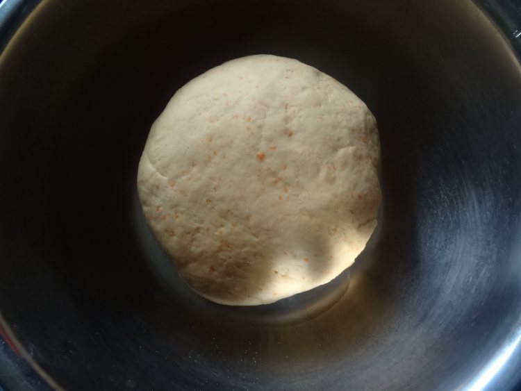 豆沙开花馒头步骤2