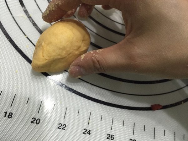 胡萝卜花样馒头步骤17