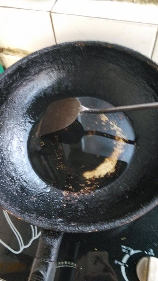 培根鲜虾炒馒头步骤5