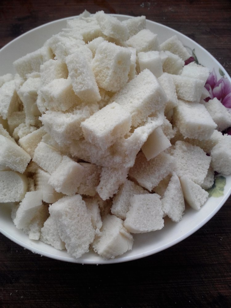 黄豆芽炒馒头步骤4