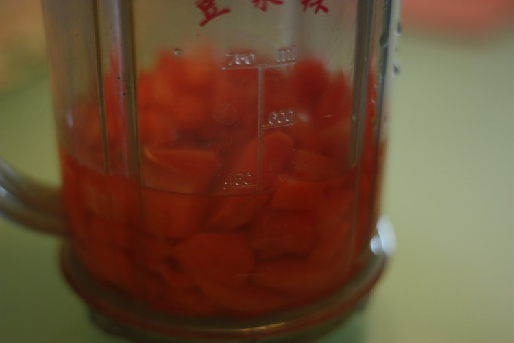 胡萝卜馒头步骤1