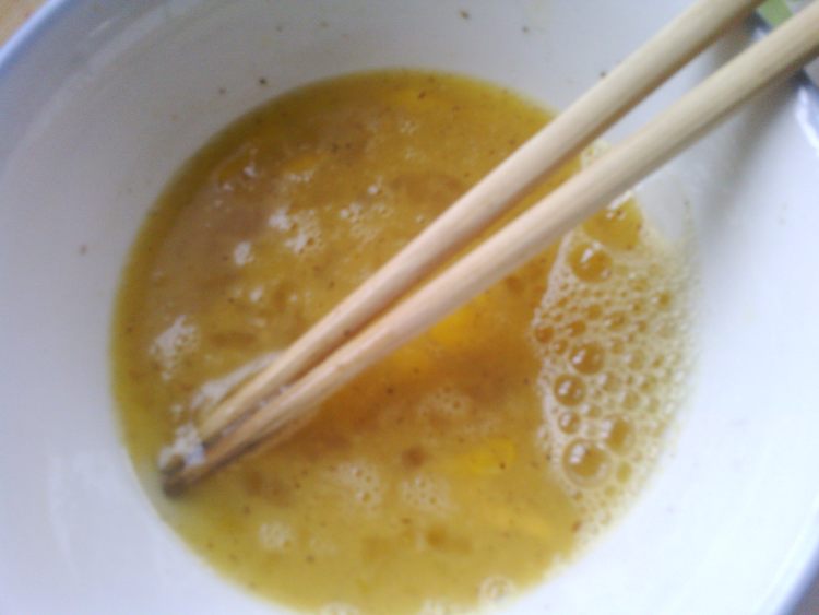 炸金黄馒头片步骤4