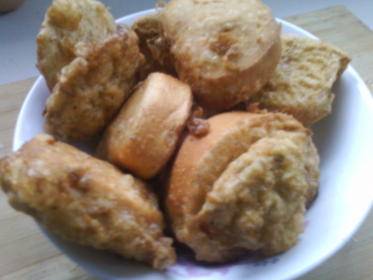 炸金黄馒头片步骤7