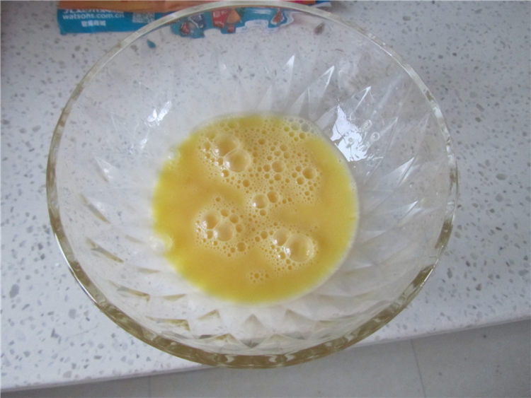 油炸馒头丁步骤3